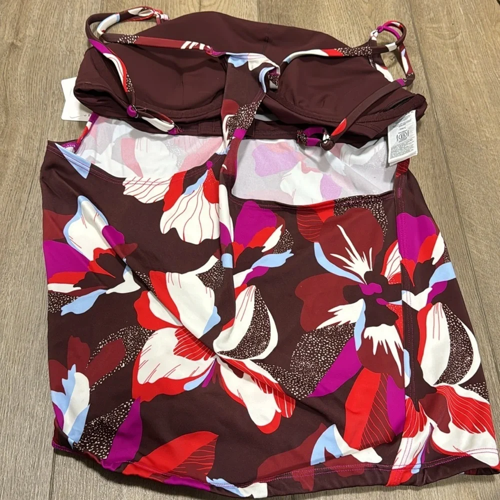 NWT! Athleta Seascape Blousy Printed Tankini - Size 36 B/C or 38 B/C 🏝️